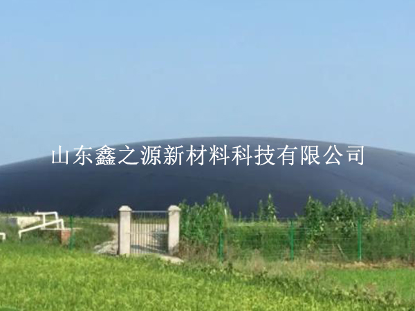 仔細(xì)檢測沼氣池黑膜滲透點(diǎn)，保障工程質(zhì)量